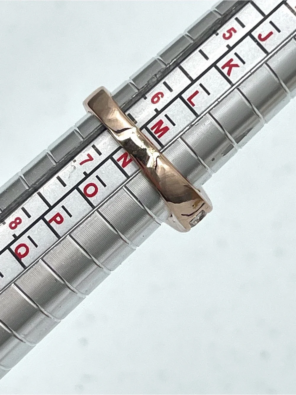 Fashion rose gold toned diamond stones band ring